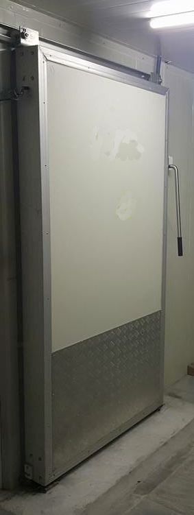 SLIDING DOOR - COLD ROOM