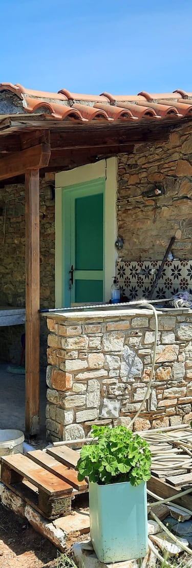 vakantiehuisje Samos zijkant buiten