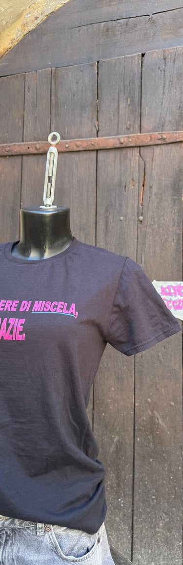 Maglietta estiva con logo di un club motociclistico chiamato Bike Life Security