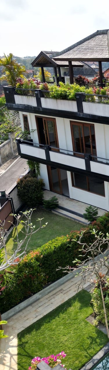 luxury villa Bali, ocean view villa Ungasan, Bali property highlights.