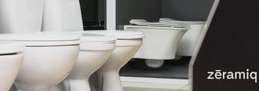 Close up de sanitarios e inodoros en la tienda de Zeramiq en Caracas