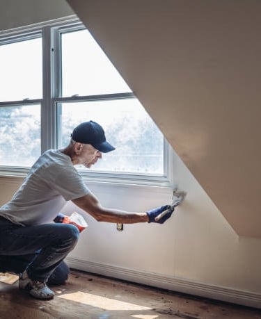 Geef uw woning een frisse uitstraling en verbeterde isolatie met onze stuc- en schilderdiensten