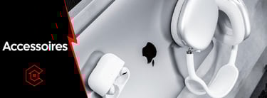 Accessoires Apple : AirPods et casque audio posés sur un MacBook – section Accessoires de Casa Elect