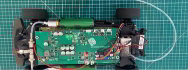 Hydrogen-powered RC car chassis