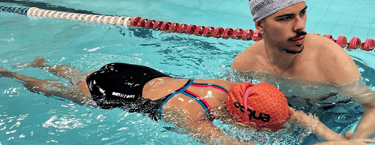 Natação ajuda em dores