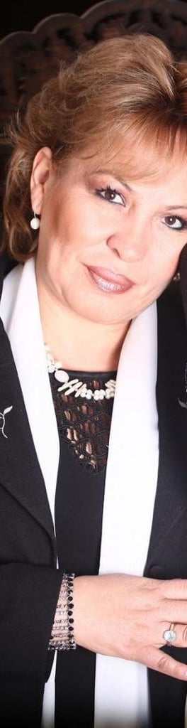 Sonia Aviles designer