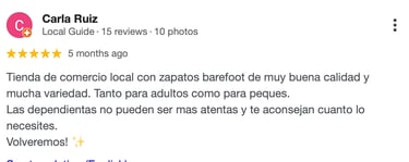 Tienda de comercio con zapatos, sandalias, botas barefoot