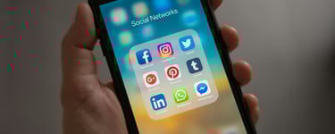Looking social media apps in mobile