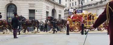 The 696th Lord Mayor of London, Alastair King, arrives by carriage