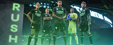 5 calciatori con la scritta rush