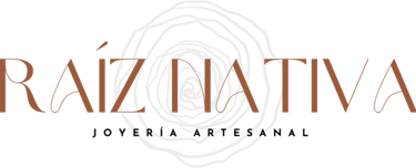 Raíz Nativa Joyería Artesanal brand logo featuring elegant copper-toned typography over a rose line art outline.
