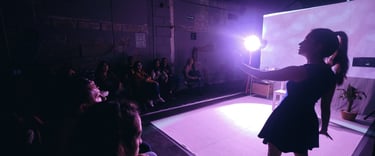 Paulina Orduño en "Intentos para deshacerse del dolor"