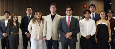 Los 32 dirigentes estatales del Partido Alzando México. 2025