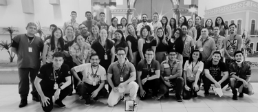 Alan Ochotorena liderando grande equipe como Gerente Administrativo em hospital do ISGH.