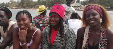 Une partie de l'équipe de l'association Bourokk composé de'Aziz, Alice, Seynabou et Adama