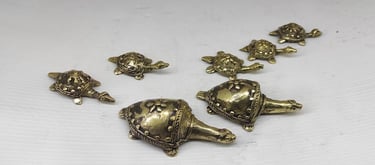 "Tribal Brass Art–Designer Turtle Set with Two Big and Several Small Turtles–Side View-for international delivery"