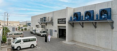 Commercial refrigeration systems for keeping food fresh in supermarkets and restaurants