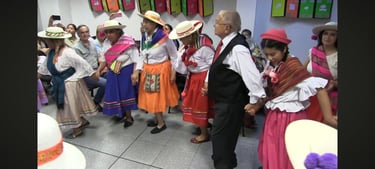 PRESENTACIÓN DEL LIBRO: EL MÁGICO MUNDO DE LA PELUQUERÍA DEL ESCRITOR RAMÓN HÉCTOR ROMERO. HUAYNO.