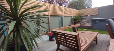 Jardin Nantes Saint Felix - SPA - Terrasse bois exotique - moderne - tropical