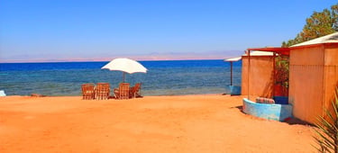 Bedouin Star Ras Shitan Egypte: Strandkamers met privéterras en uitzicht op de Rode Zee.