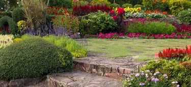 Servicios de jardinería y mantenimiento de zonas verdes