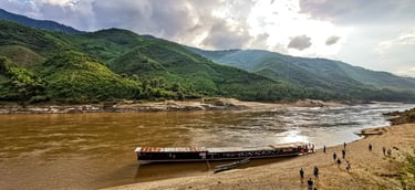 Mekong river cruise Laos