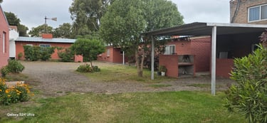 AMPLIO ESPACIO CON VIGILANCIA POR CAMARA LAS 24HORAS.