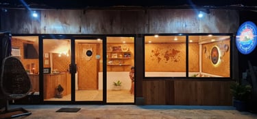Cinco Travel and Tour Office El Nido