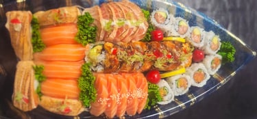 P9 Salmon Lover Platter (32 pcs) $50.99