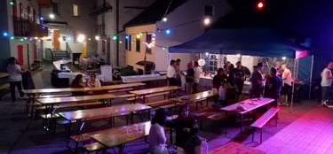 Fotografia della festa campestre di Menzoio, frazione di Lavizzara, nel 2023.