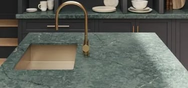 bancada de cozinha quartzo luxury esmeralda garden marmoraria domingues