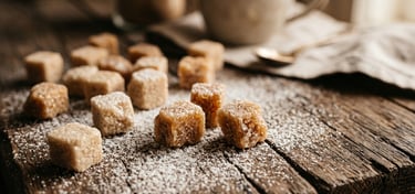 Trauktinės saldikliai – nerafinuotas cukrus ir vanilė
