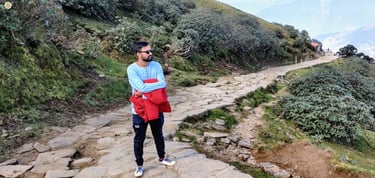 Trail leading to Tungnath Temple, Chopta, Uttarakhand Himalayas, alpine meadows and forests.