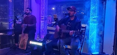 alt="show ao vivo para eventos corporativos em São Paulo"