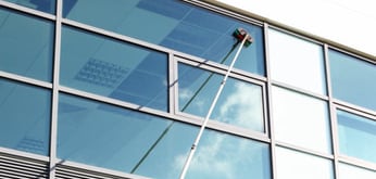 Nettoyage de vitres en hauteur par m&m services pro Bois-Guillaume