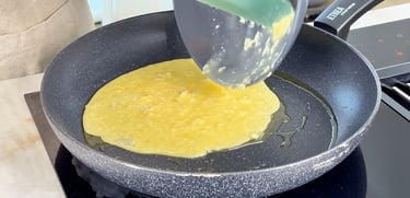 Cook your savory omelette