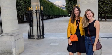 Charlotte Goutard et Victoria Ricard immobilier jardin du palais royal Paris