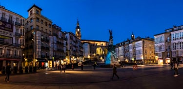 Panorámica plaza de la Virgen Blanca. Vitoria