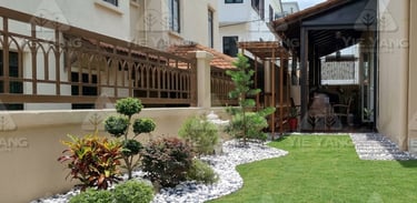 Side garden with stone landscaping and timber pergola – Yie Yang Landscape, Malaysia