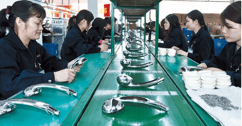 100% visual check on line before packing shower head,shower system or other bathroom ware