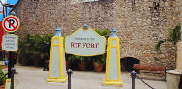 Vista do Rif Fort em Curaçao, parada popular de cruzeiros no Caribe.