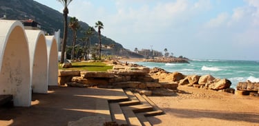 Vista da praia de Carmel em Haifa.