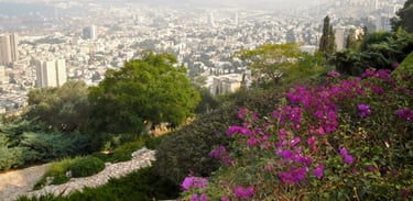 Vista da cidade de Haifa do Monte Carmelo.