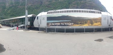 Estação de trem no porto de Flåm, Noruega.