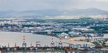 Vista do porto de Haifa a partir do navio, ponto de partida para o roteiro até Nazaré.