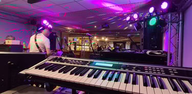 The Dodgers - Rock/Pop covers band Banbury