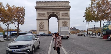 Woman at Arc de Tromp 