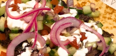 gyro with garlic sauce