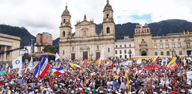 Movilización en la Plaza de Bolívar