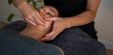 masaż anti-aging twarzy ciałodusza gabinet masażu kraków